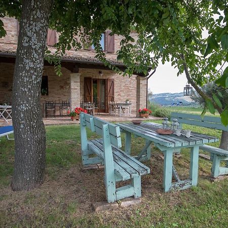 مبيت وإفطار بوتنزا بيسينا Agriturismo Le Castella المظهر الخارجي الصورة